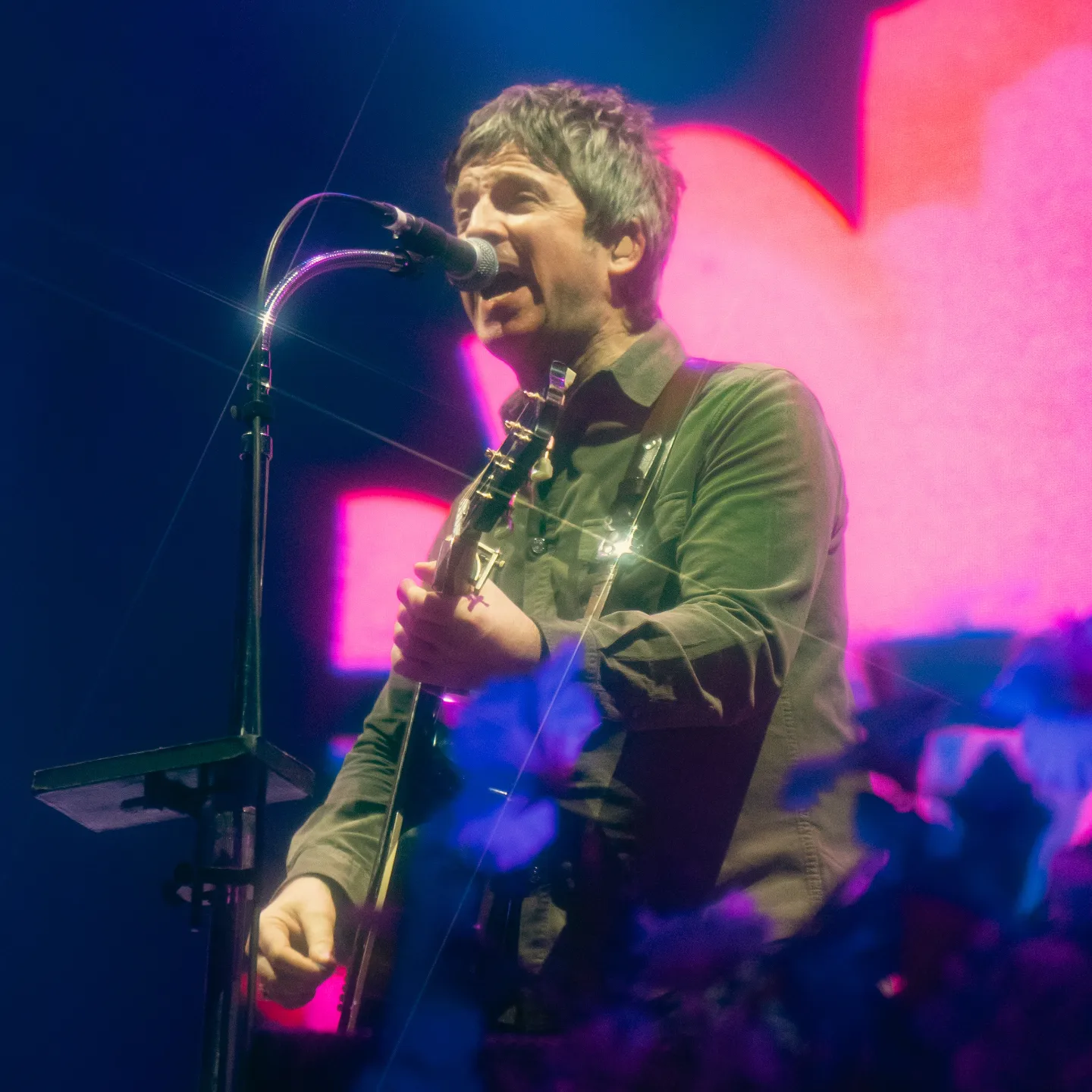 “LETS TAKE IT BACK TO THE 90’S” – NOEL GALLAGHER