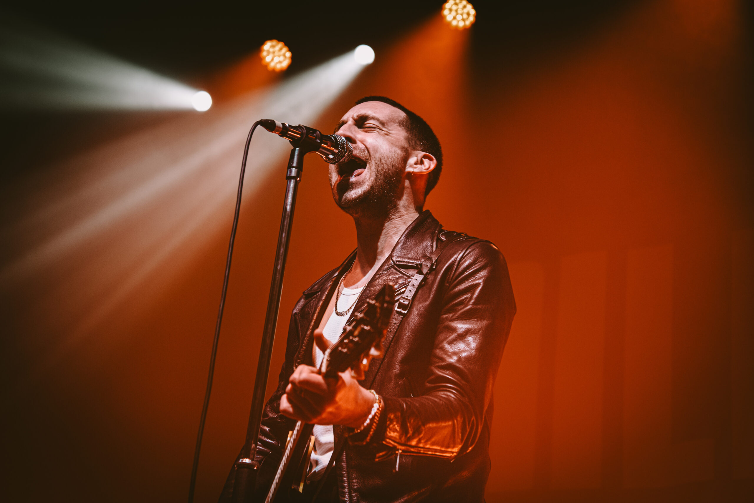 MILES KANE BREATHES NEW LIFE INTO THE ICONIC O2 RITZ