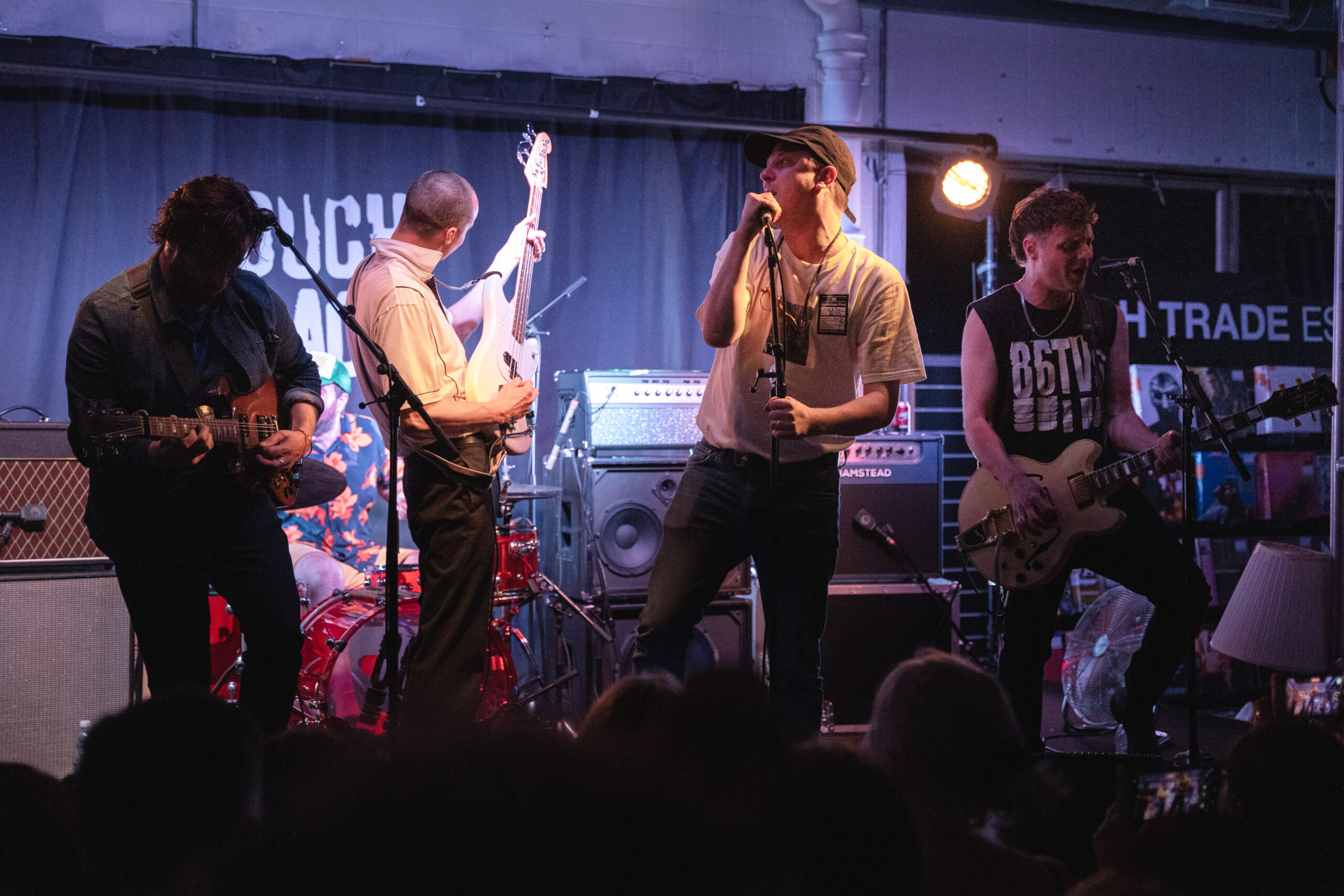 JAMIE T SURPRISES 86TVs FANS AT ROUGH TRADE EAST | IN PICTURES