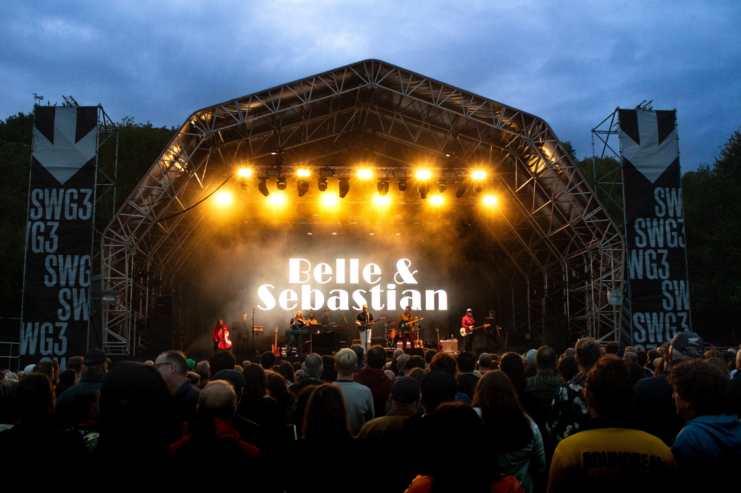 BELLE & SEBASTIAN CAPTURE COMMUNITY SPIRIT IN GLASGOW WEEKENDER