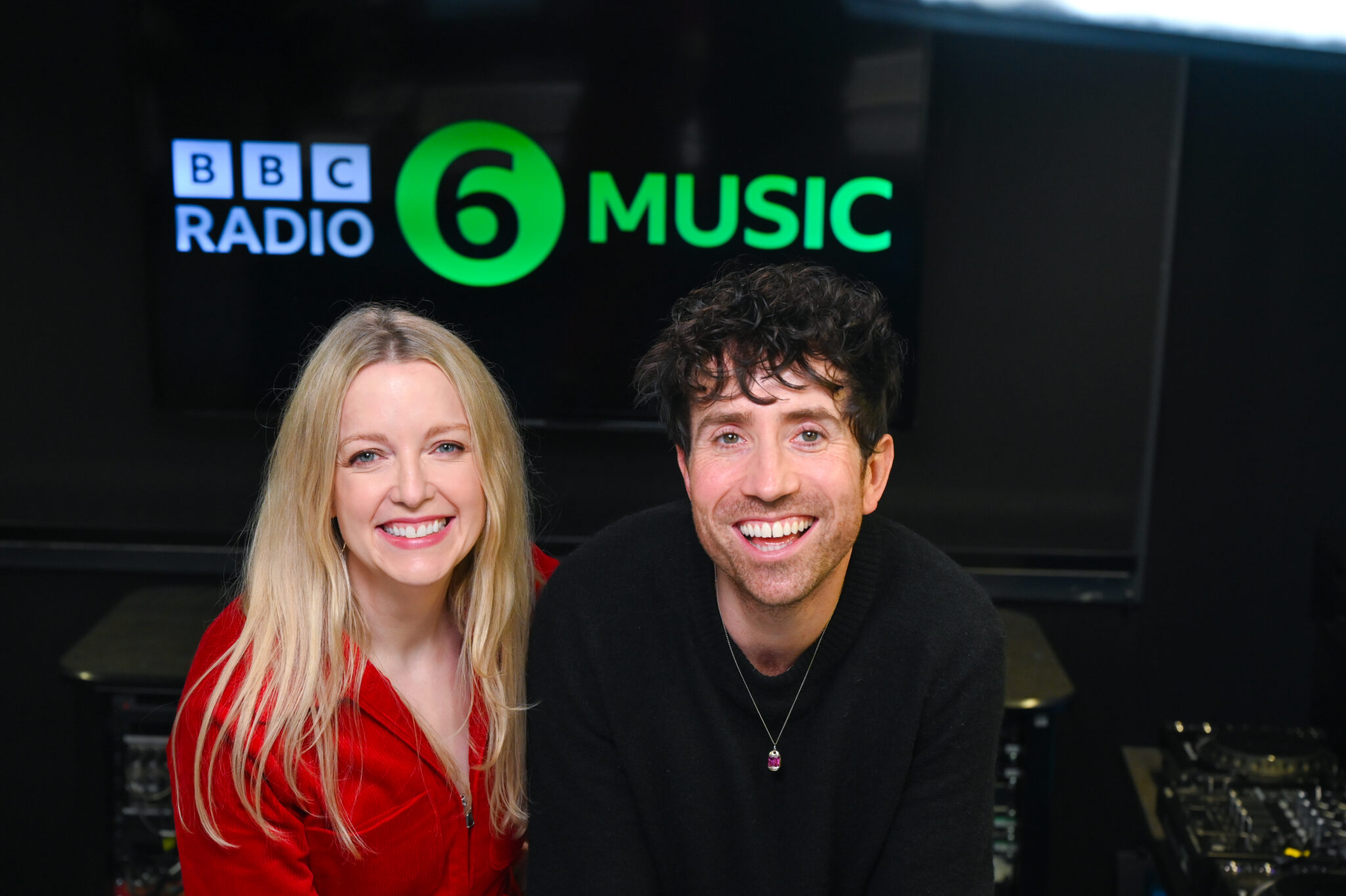 lauren-laverne-returns-to-bbc-radio-6-mid-morning-slot-with-nick