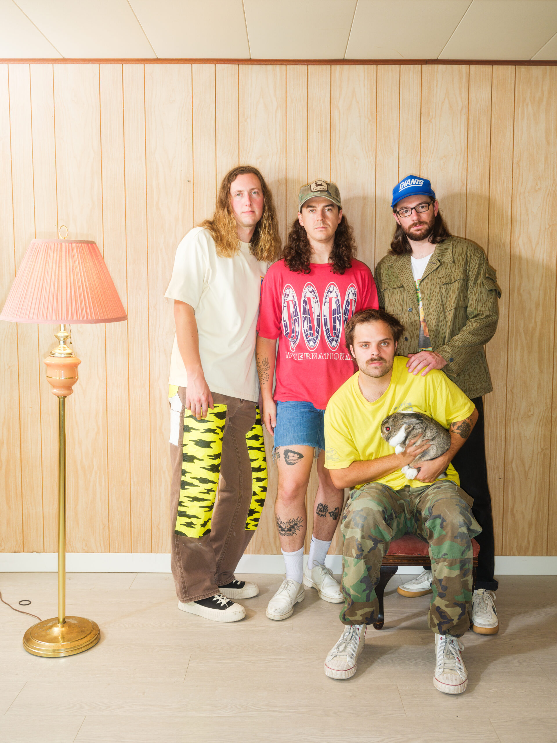 CHARISMA IN OVERDRIVE | PEACH PIT’S RAUCOUS MANCHESTER SHOW