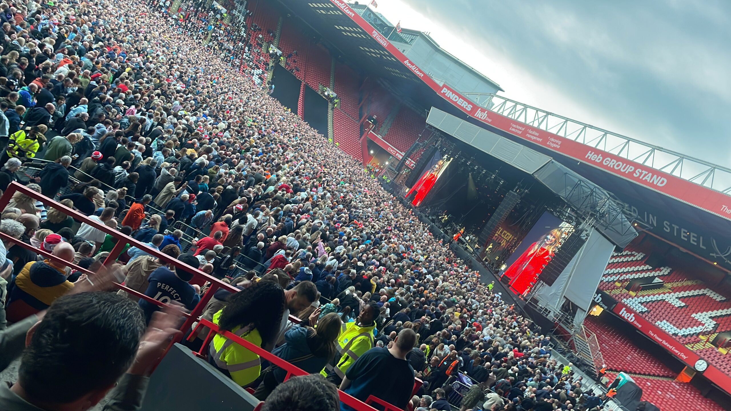 PAUL HEATON’S TRIUMPHANT HOMECOMING AT BRAMALL LANE