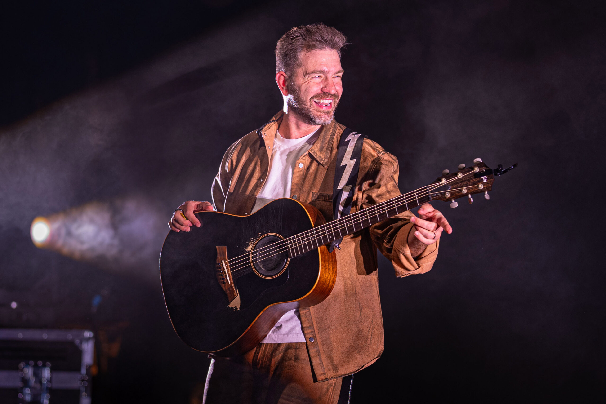 AN UPLIFTING NIGHT OF HEARTFELT BALLADS AND INFECTIOUS ENERGY | ANDY GRAMMER
