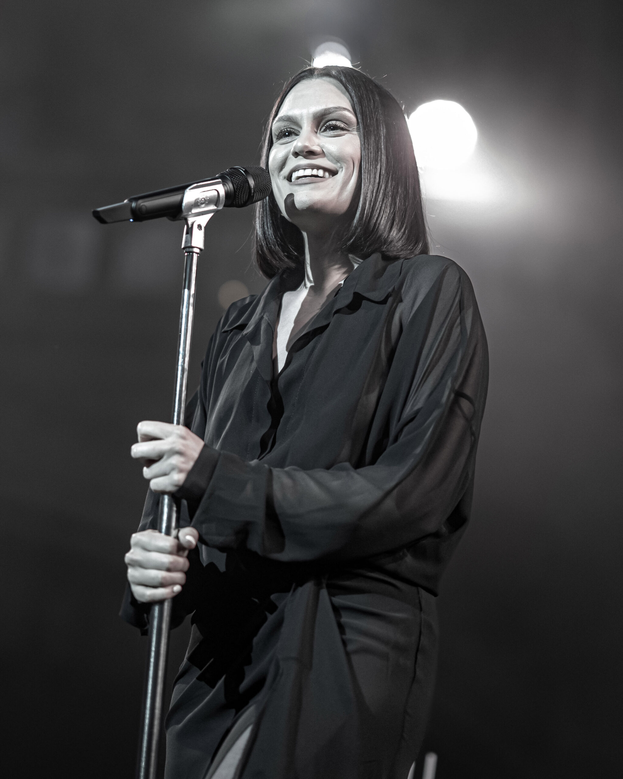 SHE’S BACK! JESSIE J AT UNION CHAPEL – A MASTERCLASS IN EMOTION, VOCALS AND CONNECTION