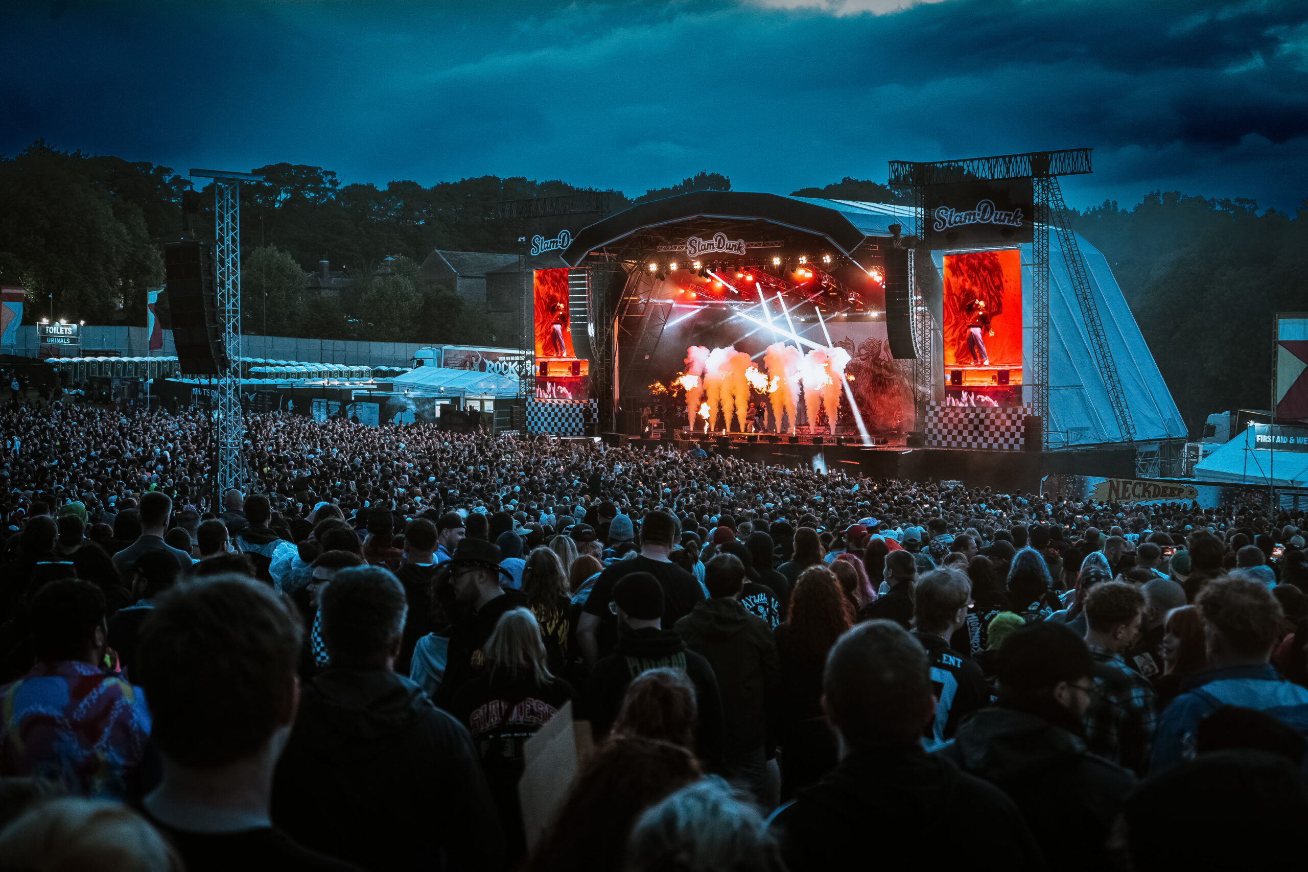 Sunshine, Beer and Pop Punk: Slam Dunk Returns For A Smashing Bank Holiday Weekend