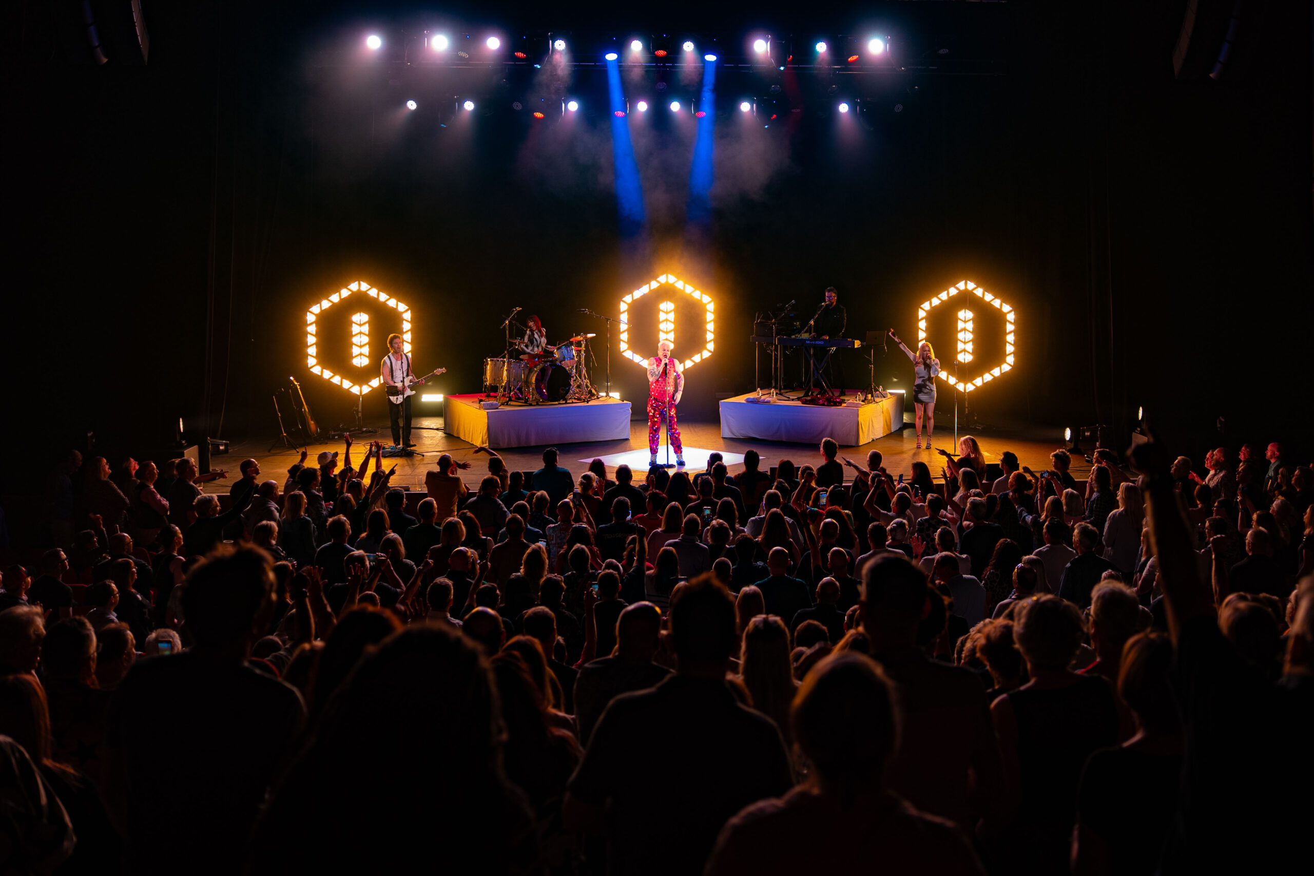 AN EVENING OF NOSTALGIA, GLAMOUR AND ESCAPISM | ANDY BELL IN GUILDFORD