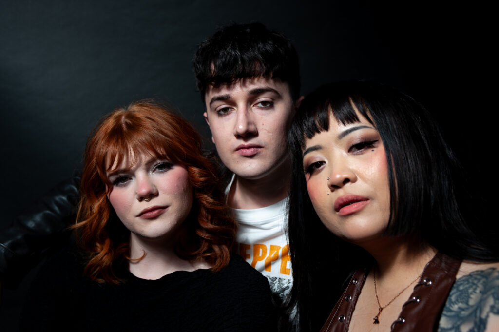 The Pistol Daisys image 2