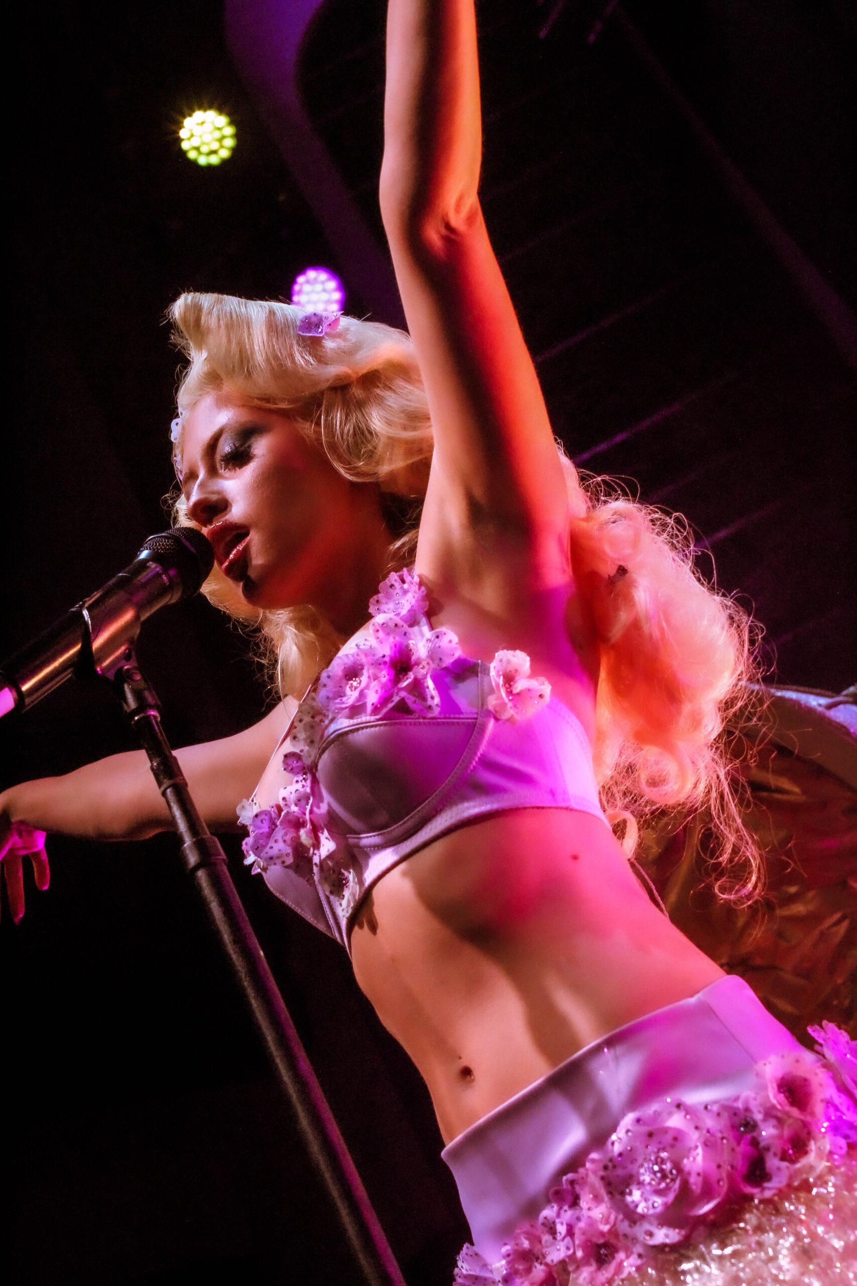 REMY BOND AND SISTER BRING TROPICANA ENERGY TO GLASGOW