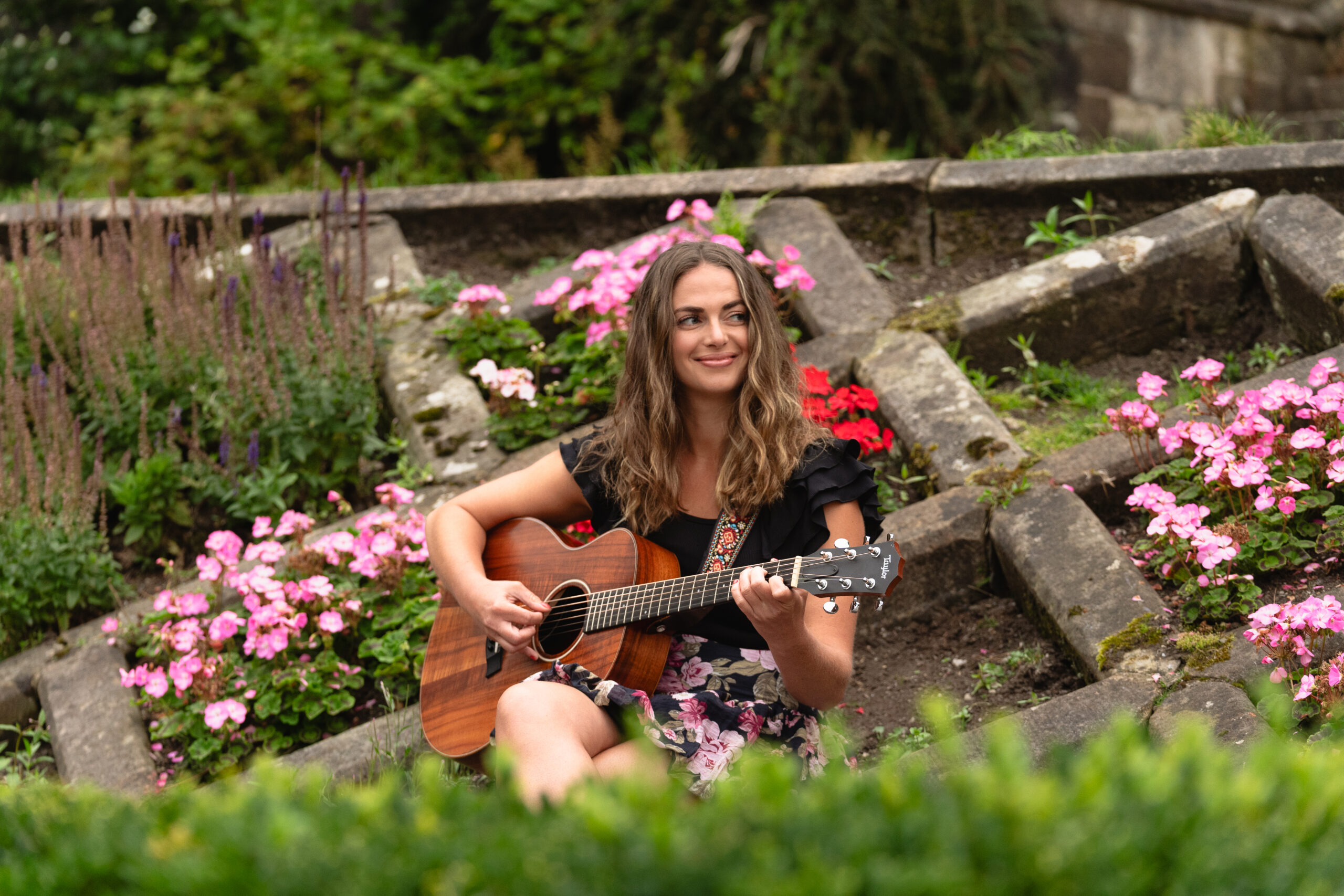 JUSTINE BEVERLEY PAYS HOMAGE TO OTHER HURT SOULS IN NEW SINGLE, ‘SECOND LOOK’