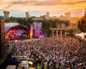 _TK MAXX PRESENTS LIVE AT LINCOLN CASTLE (1)