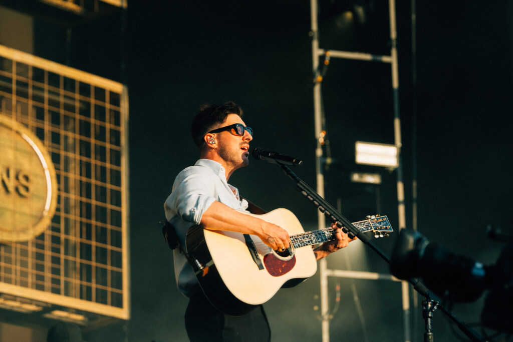 2026_BST_MUMFORD AND SONS_@BETHANMILLERCO-12