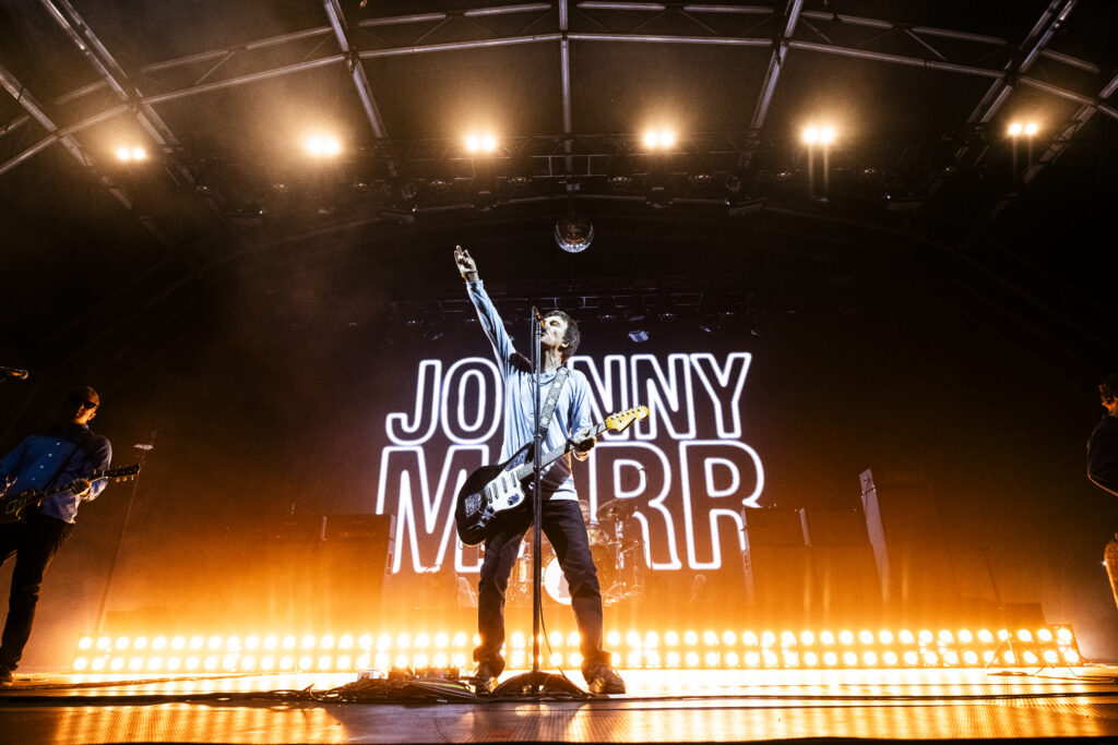JohnnyMarr_CastlefieldBowlManchester_AaronParsonsPhotography1_highres_32 (1)